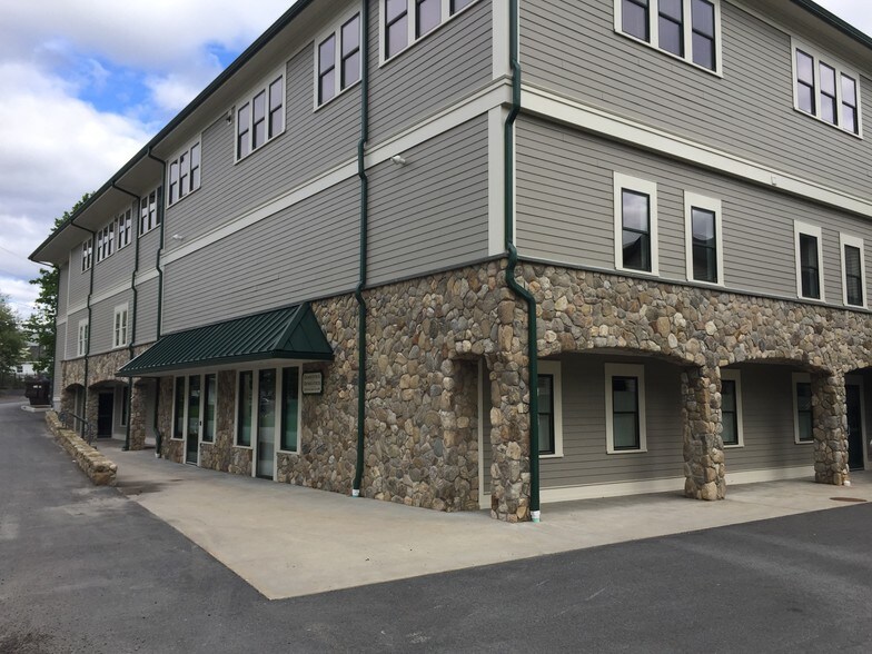 More Photos Of 90-100 Central St, Holliston Storefront Retail Office For Lease