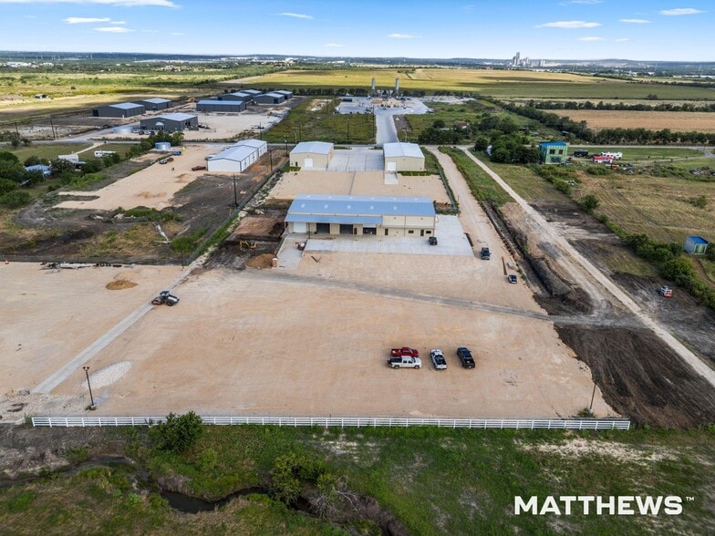 More Photos Of 12101 W Interstate 10 W, Marion Warehouse For Lease