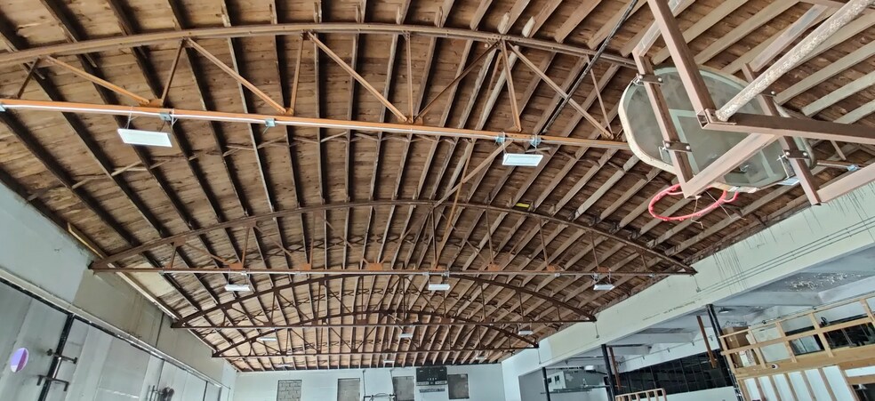 More Photos Of 110 S Driftwood Ave, Marietta Warehouse For Lease