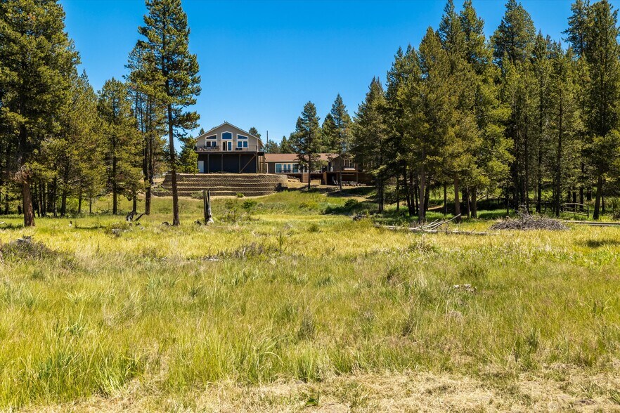 More Photos Of 53345 Riverview Dr, La Pine Multifamily For Sale