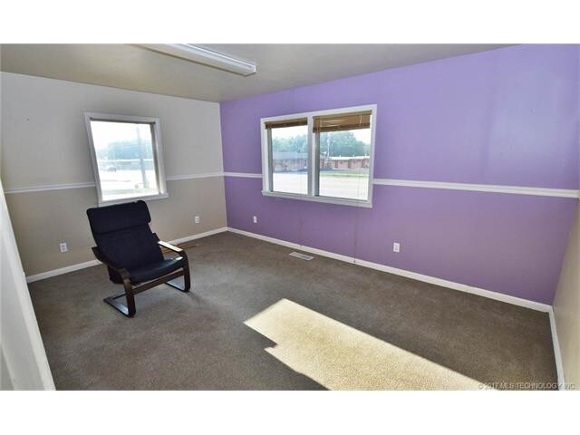 More Photos Of 223 N East Ave, Tahlequah Office For Sale