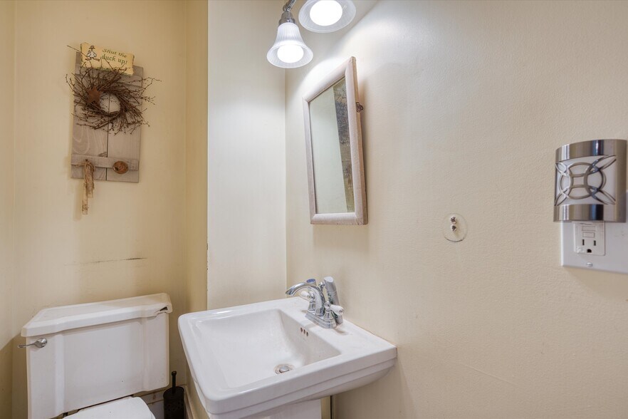 More Photos Of 1053 Wicker St, Ticonderoga Multifamily For Sale