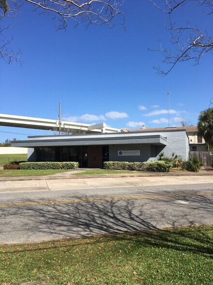 Primary Photo Of 711 Margaret St, Jacksonville Office For Lease