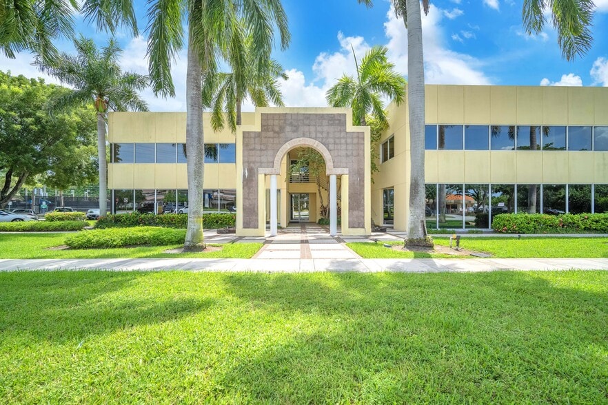 Primary Photo Of 399 NW 2nd Ave, Boca Raton Office For Lease