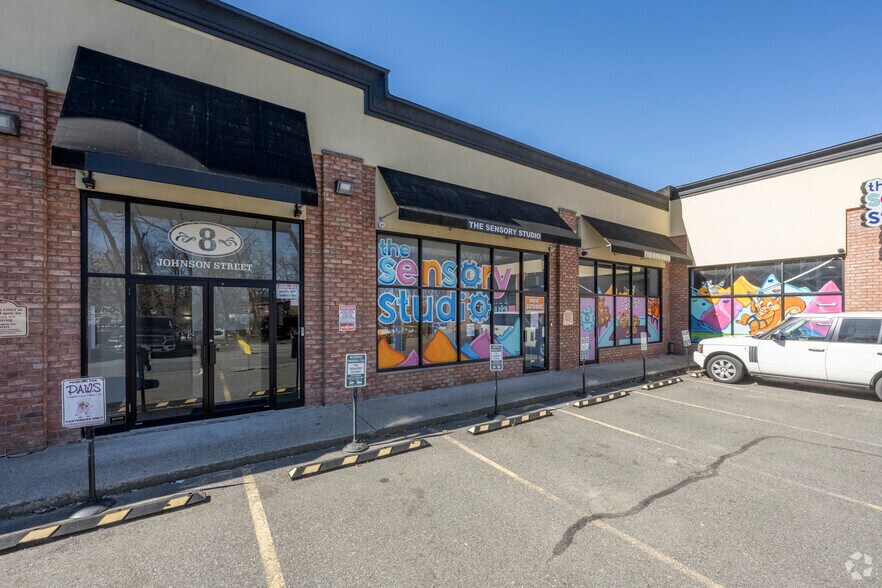 Primary Photo Of 8 Johnson St, Staten Island Storefront Retail Office For Lease