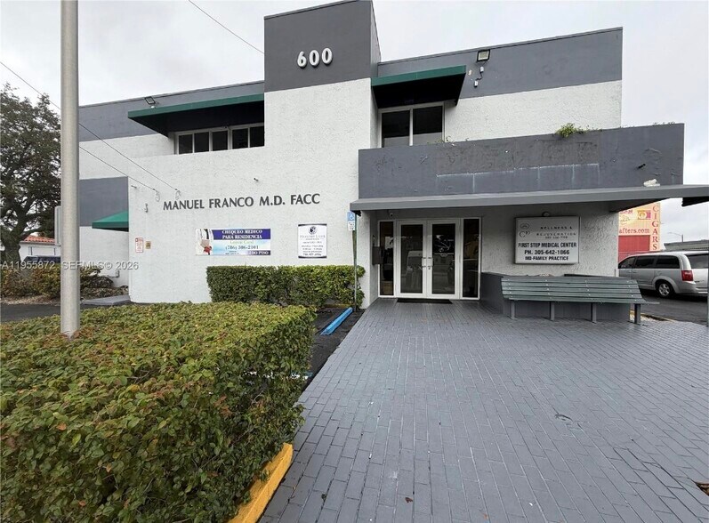 Primary Photo Of 600 NW 35th Ave, Miami Medical For Lease