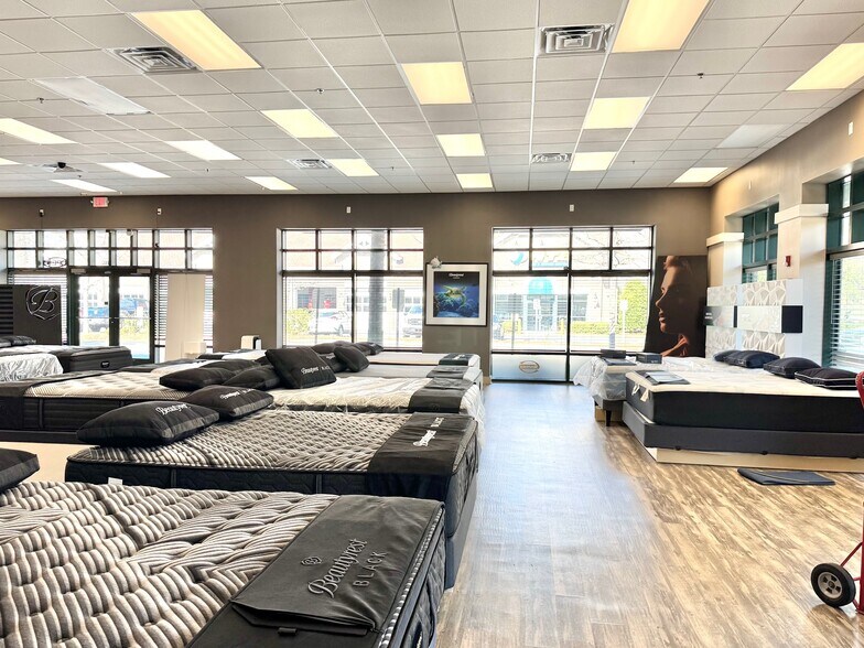 More Photos Of 1172 Fording Island Rd, Bluffton Freestanding For Sale