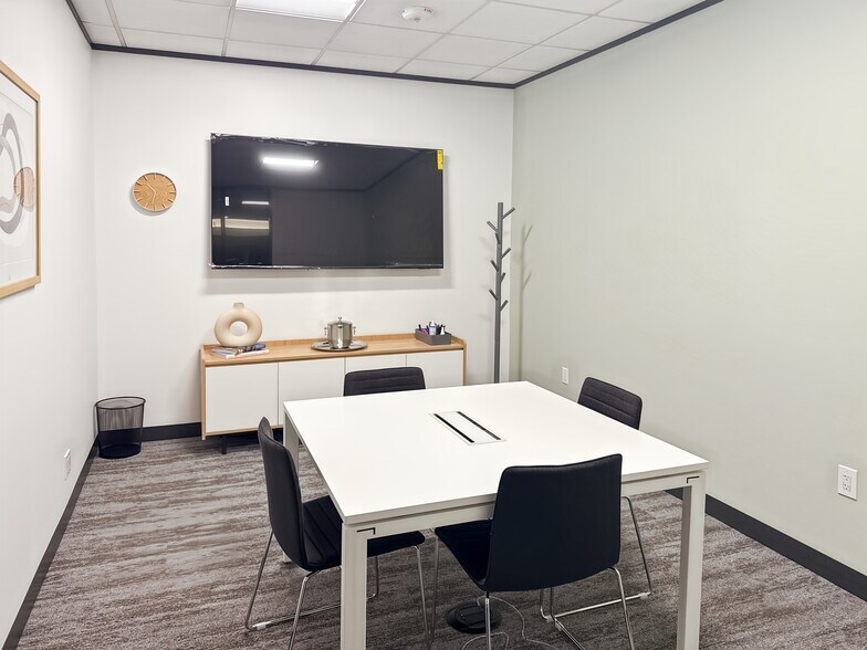 More Photos Of 1415 Louisiana St, Houston Coworking Space