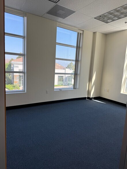More Photos Of 4234 Green River Rd, Corona Medical For Lease