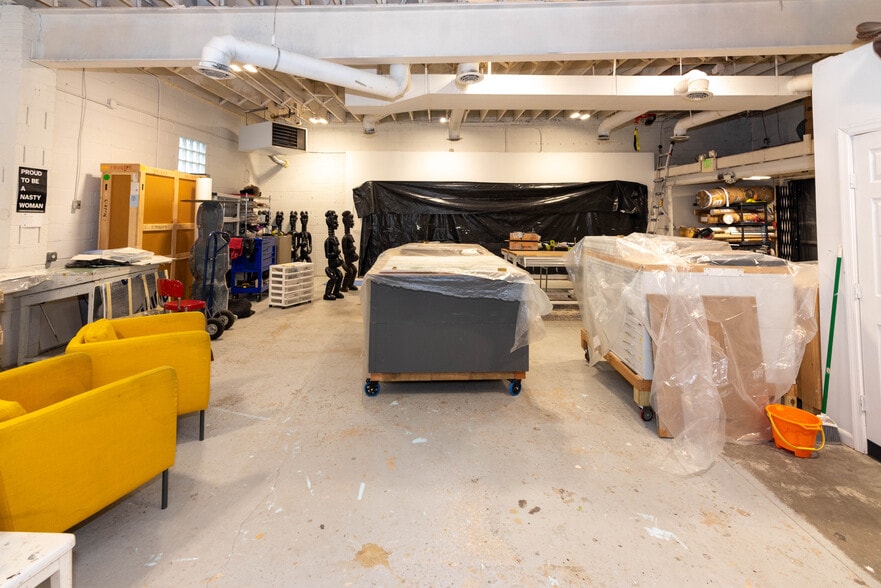 More Photos Of 1401 Clipper Heights, Baltimore Warehouse For Sale