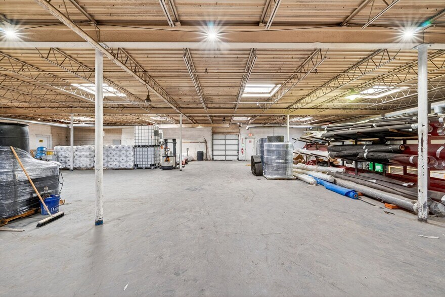 More Photos Of 1333 Research Rd, Gahanna Manufacturing For Sale