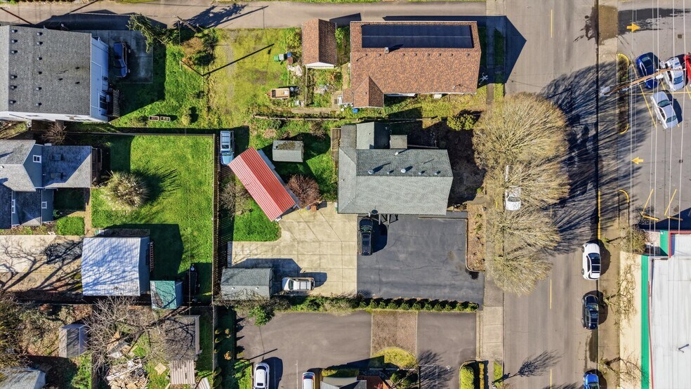 More Photos Of 114 E 2nd St, Newberg Office For Sale