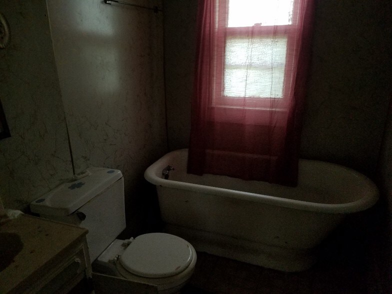 More Photos Of 3425 E 128th St, Cleveland Apartments For Sale