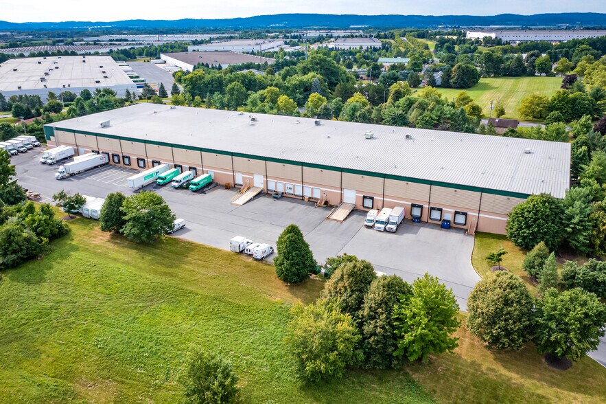 More Photos Of 155 Nestle Way, Breinigsville Distribution For Lease