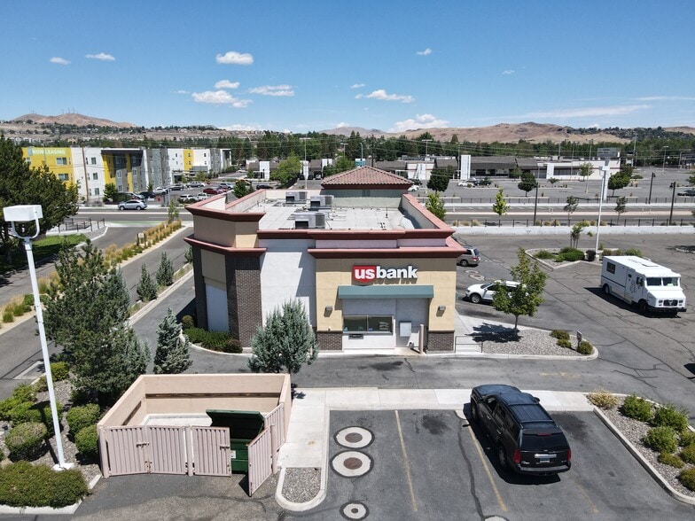 More Photos Of 2193-2195 Oddie Blvd, Sparks Freestanding For Lease