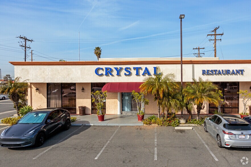 More Photos Of 12100-12116 Beach Blvd, Stanton Unknown For Lease