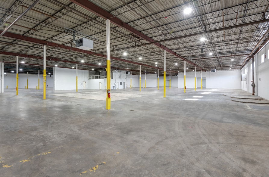 More Photos Of 3350 Hamilton Blvd SW, Hapeville Manufacturing For Lease