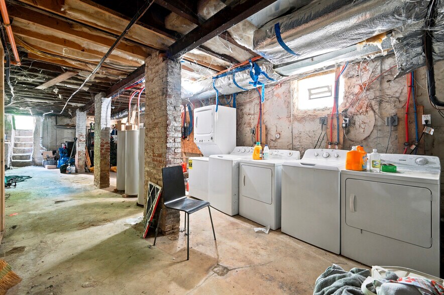 More Photos Of 807 S 49th St, Philadelphia Apartments For Sale