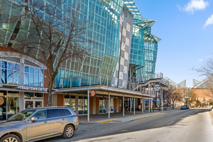 More Photos Of 442 Cherokee Blvd, Chattanooga Land For Sale