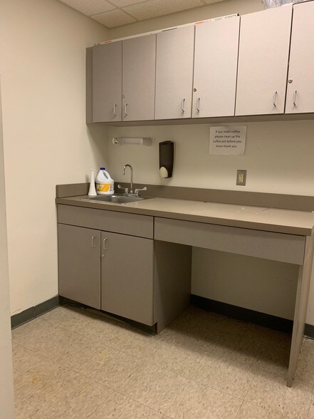 More Photos Of 1151 Pocono Blvd, Mount Pocono Medical For Lease