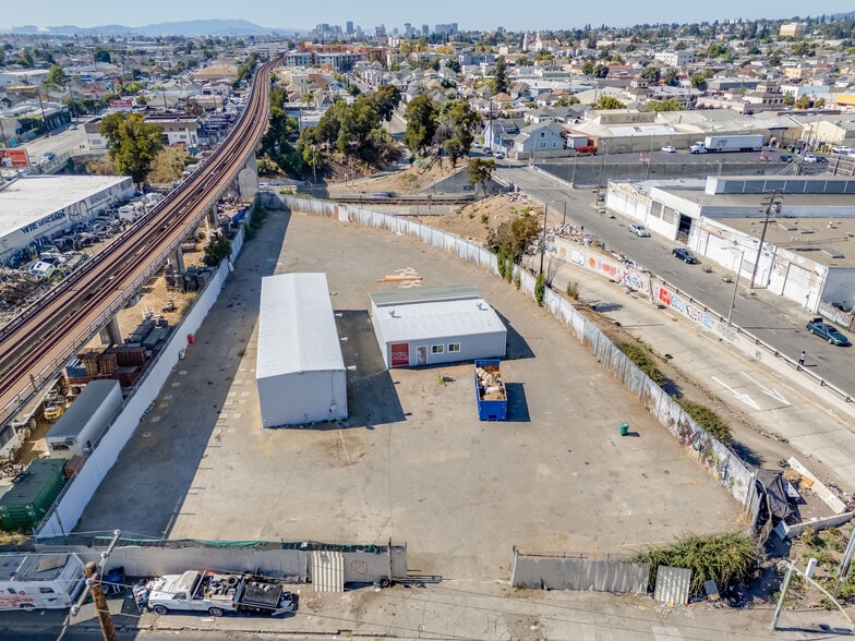 More Photos Of 1019 High St, Oakland Manufacturing For Lease