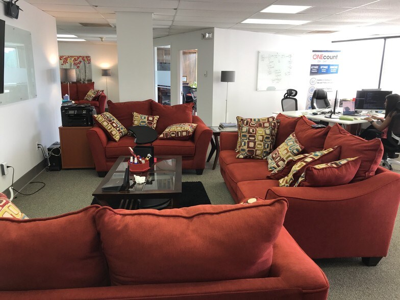 More Photos Of 194 Main St, Norwalk Office For Lease