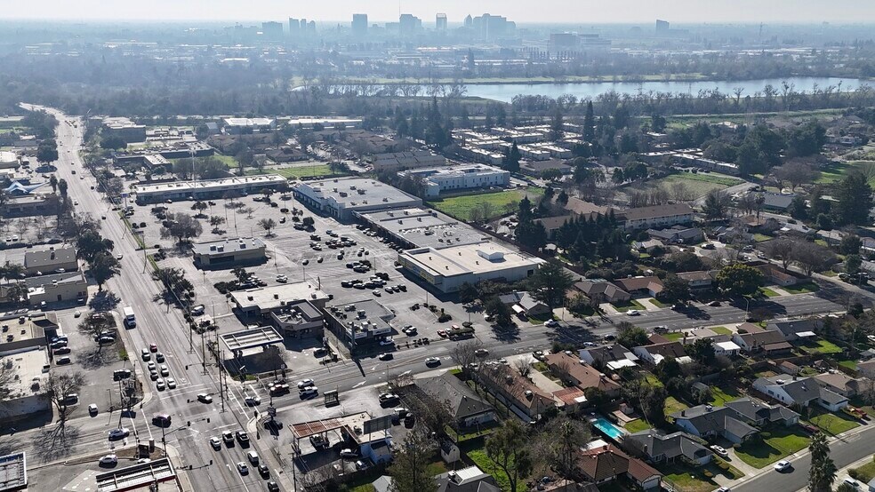More Photos Of 605 W El Camino Ave, Sacramento Apartments For Sale