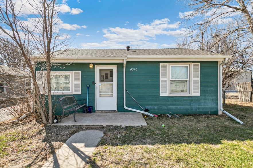 More Photos Of 5997 Magnolia St, Commerce City Apartments For Sale