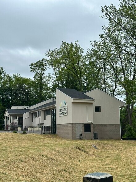 More Photos Of 656 Kreag Rd, Pittsford Office For Lease
