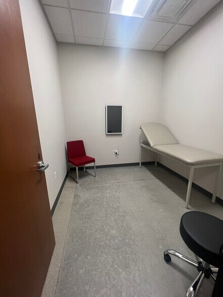 More Photos Of 1801 3rd St, Norco Unknown For Lease