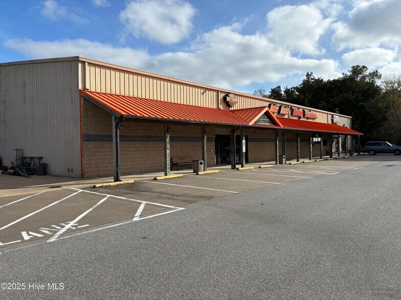 More Photos Of 8739 Caratoke Hwy, Harbinger General Retail For Sale