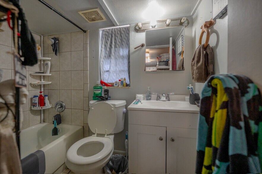 More Photos Of 8312 N 11th St, Tampa Apartments For Sale