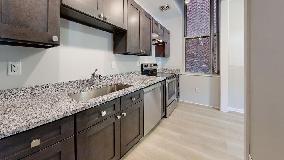 More Photos Of 2028 Mount Royal Ter, Baltimore Apartments For Sale