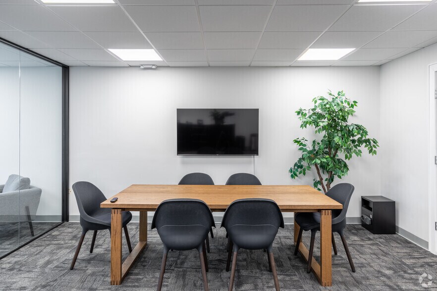 More Photos Of 83 East Ave, Norwalk Medical For Lease