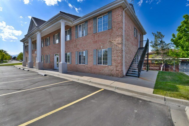 More Photos Of 5663 S Redwood Rd, Salt Lake City Office For Lease