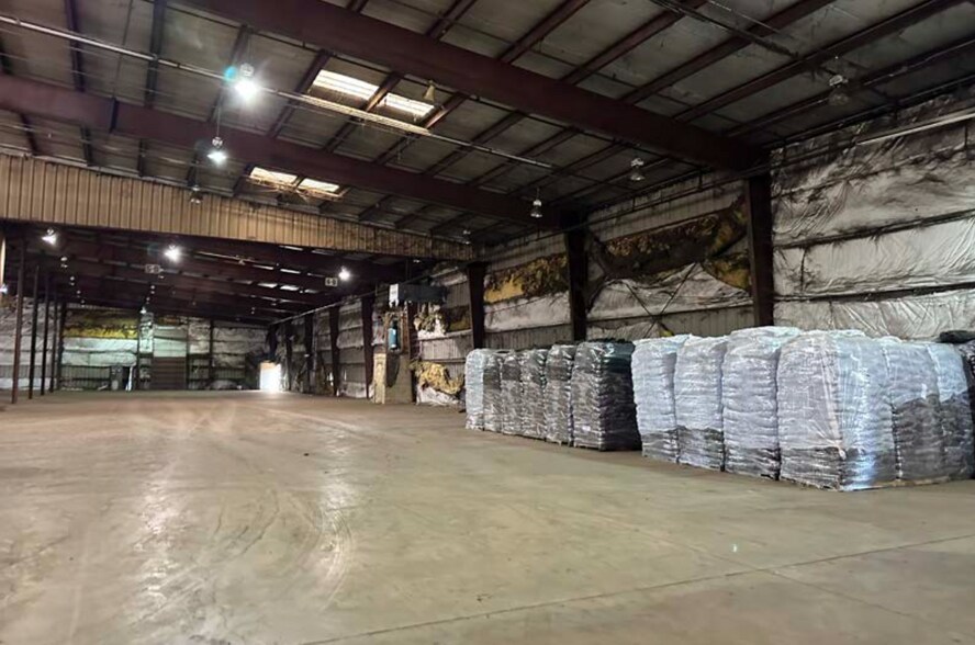 More Photos Of 4710 Dues Dr, Cincinnati Warehouse For Lease