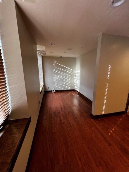 More Photos Of 11 W Main St, Belgrade Office For Lease