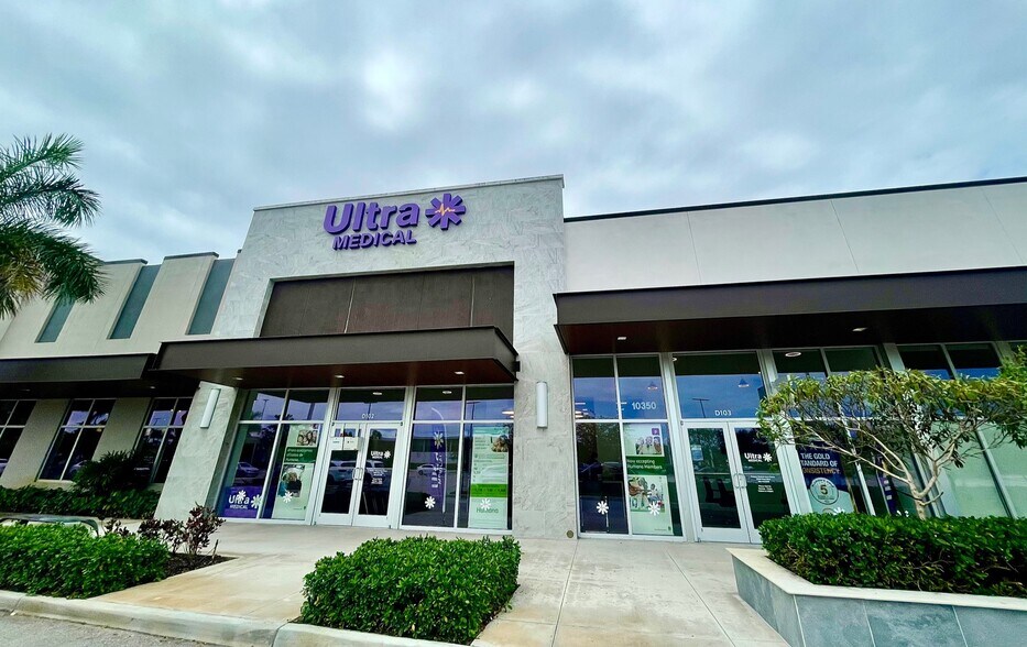 More Photos Of 10200 Pines Blvd, Pembroke Pines Unknown For Lease