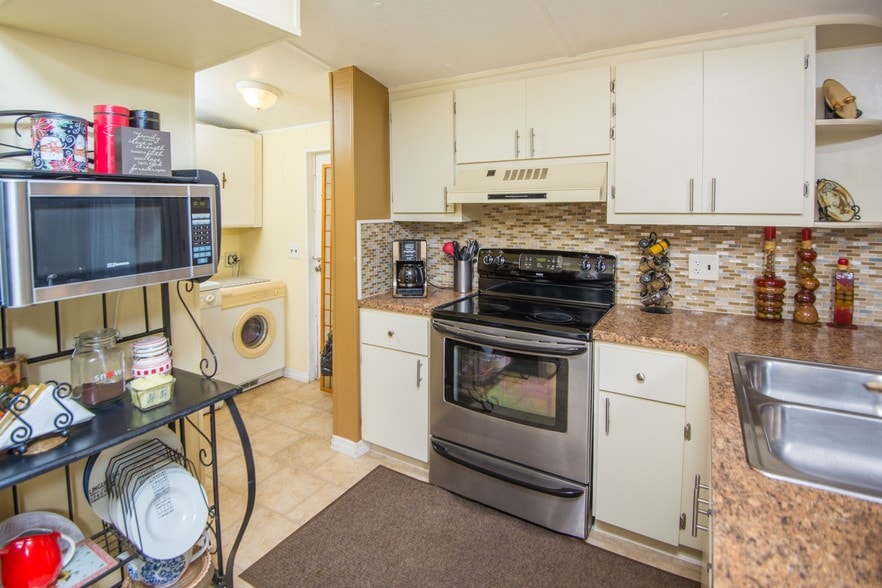 More Photos Of 1211 Cypress Rd, Saint Augustine Manufactured Housing Mobile Home Park For Sale