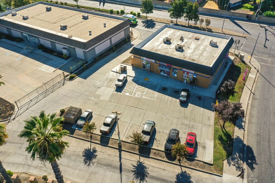 More Photos Of 811 E March Ln, Stockton Storefront For Sale