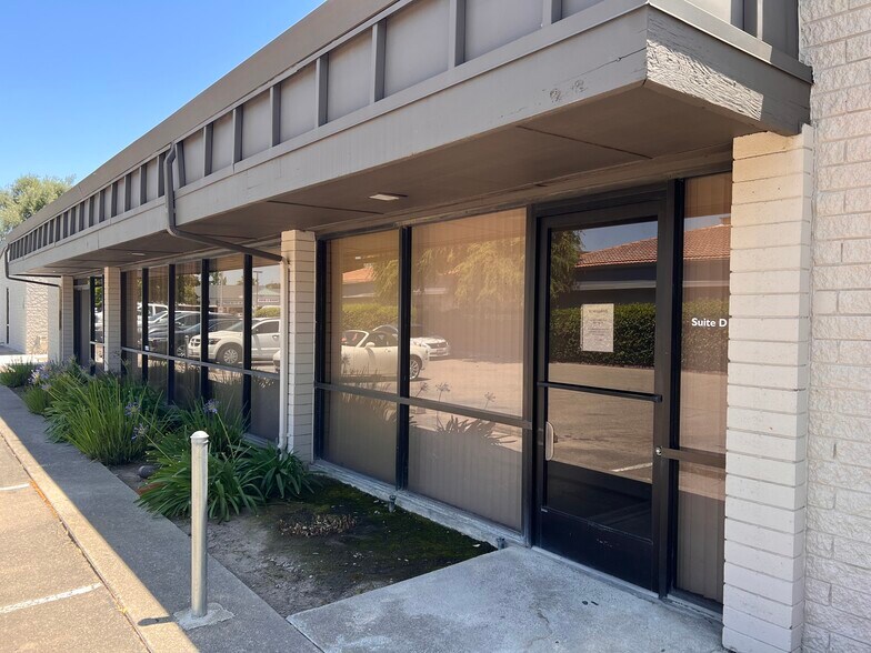 More Photos Of 5637 N Pershing Ave, Stockton Medical For Lease