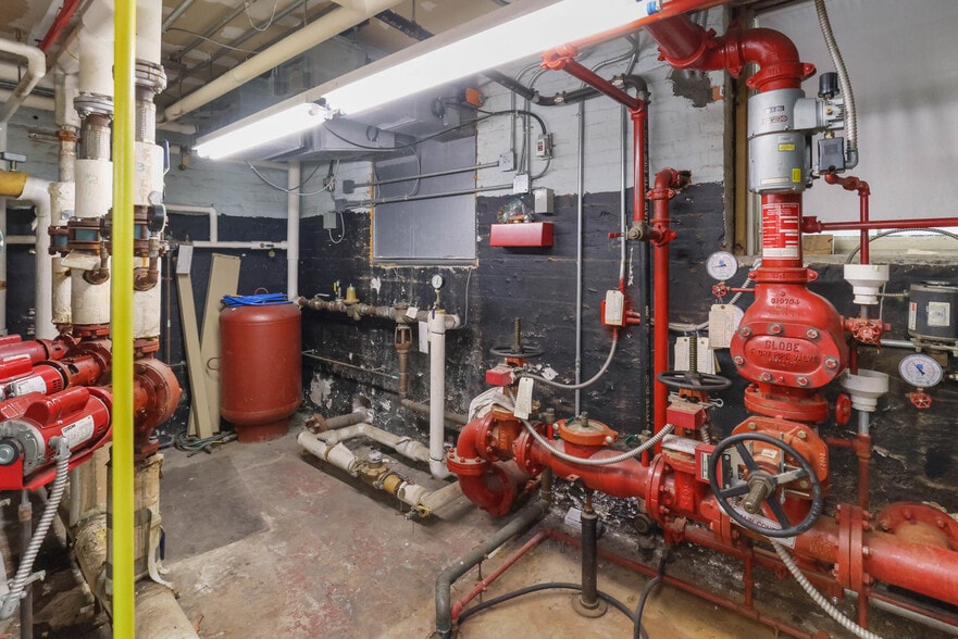 More Photos Of 651 Norwich Rd, Plainfield Schools For Sale