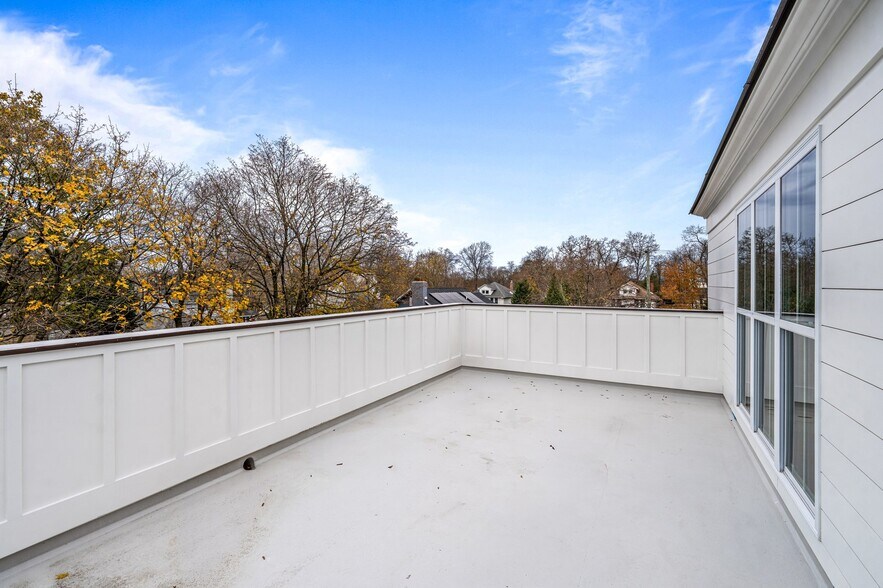 More Photos Of 300 S Route 73, Berlin Office Residential For Sale