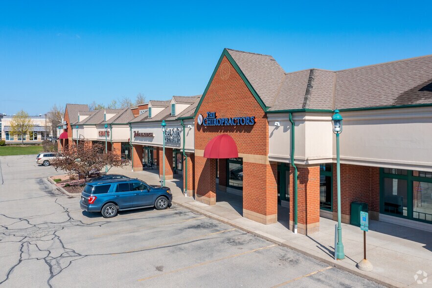 More Photos Of 690 Westfield Way, Pewaukee General Retail For Lease