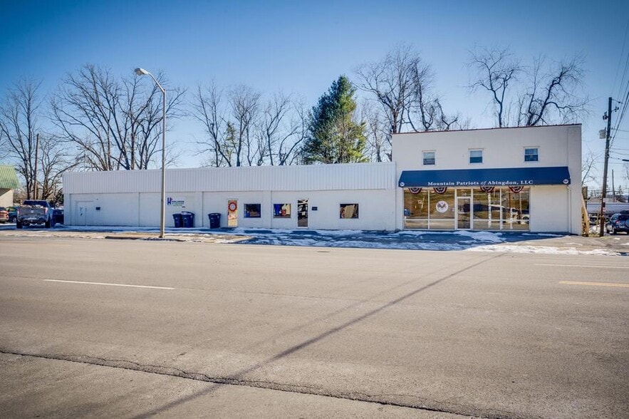 Primary Photo Of 560 W Main St, Abingdon Storefront For Lease
