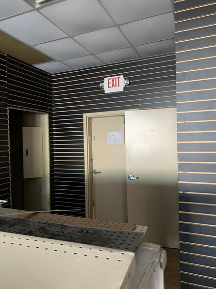 More Photos Of 3798 Buford Dr, Buford Service Station For Lease