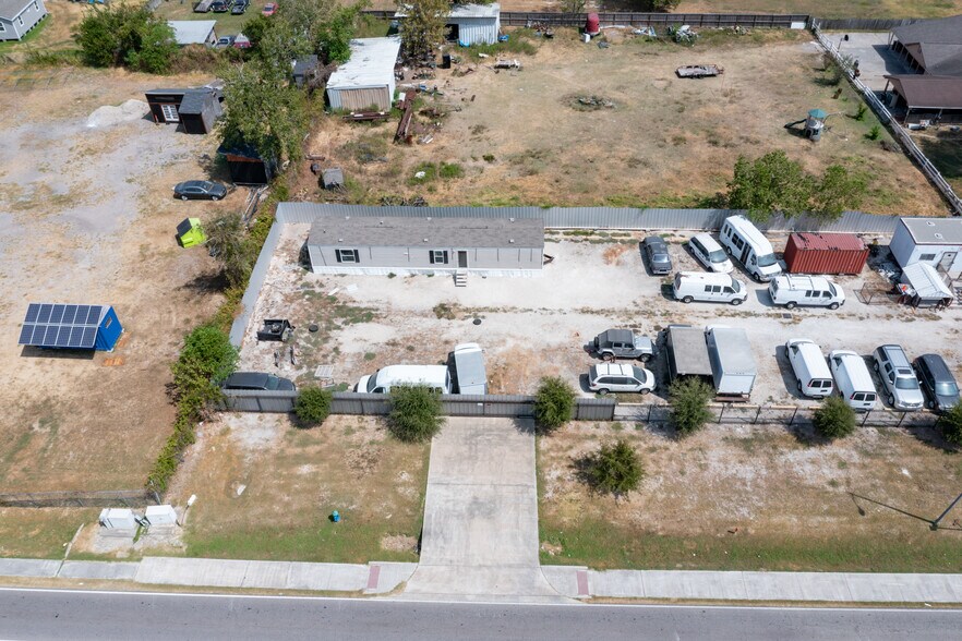 More Photos Of 10805 Seneca St, Houston Land For Sale