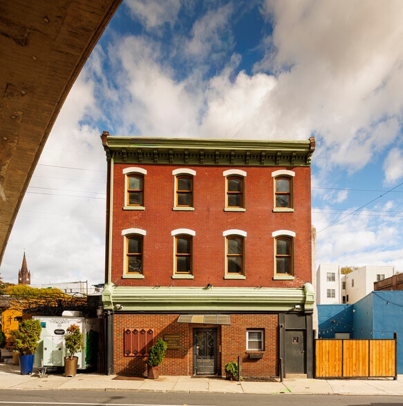 More Photos Of 4457 Main St, Philadelphia Storefront Retail Office For Lease