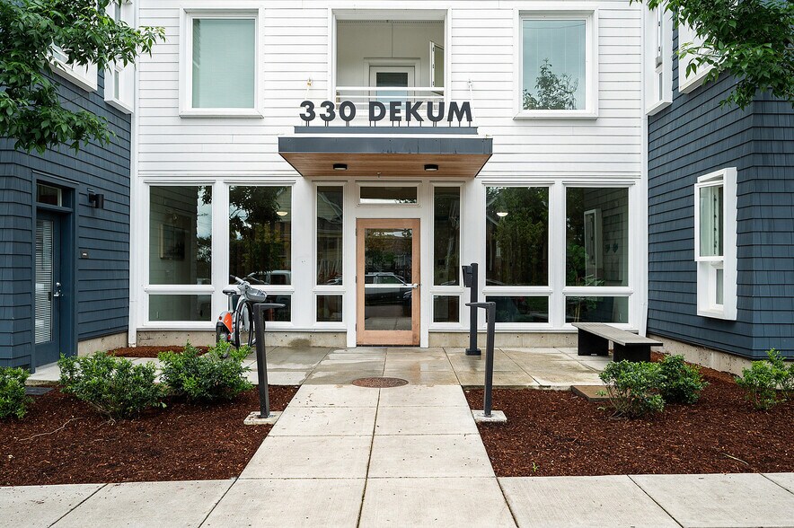 More Photos Of 330 NE Dekum St, Portland Apartments For Sale