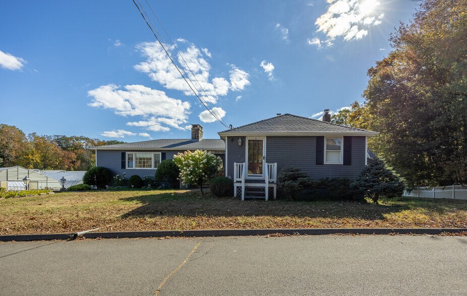 More Photos Of 2035 Scott Rd, Cheshire Specialty For Sale